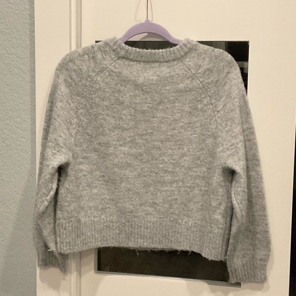 Old Navy Women’s Gray Sweater with Vibrant Pink Heart, Valentines Day size xs - Picture 2 of 9